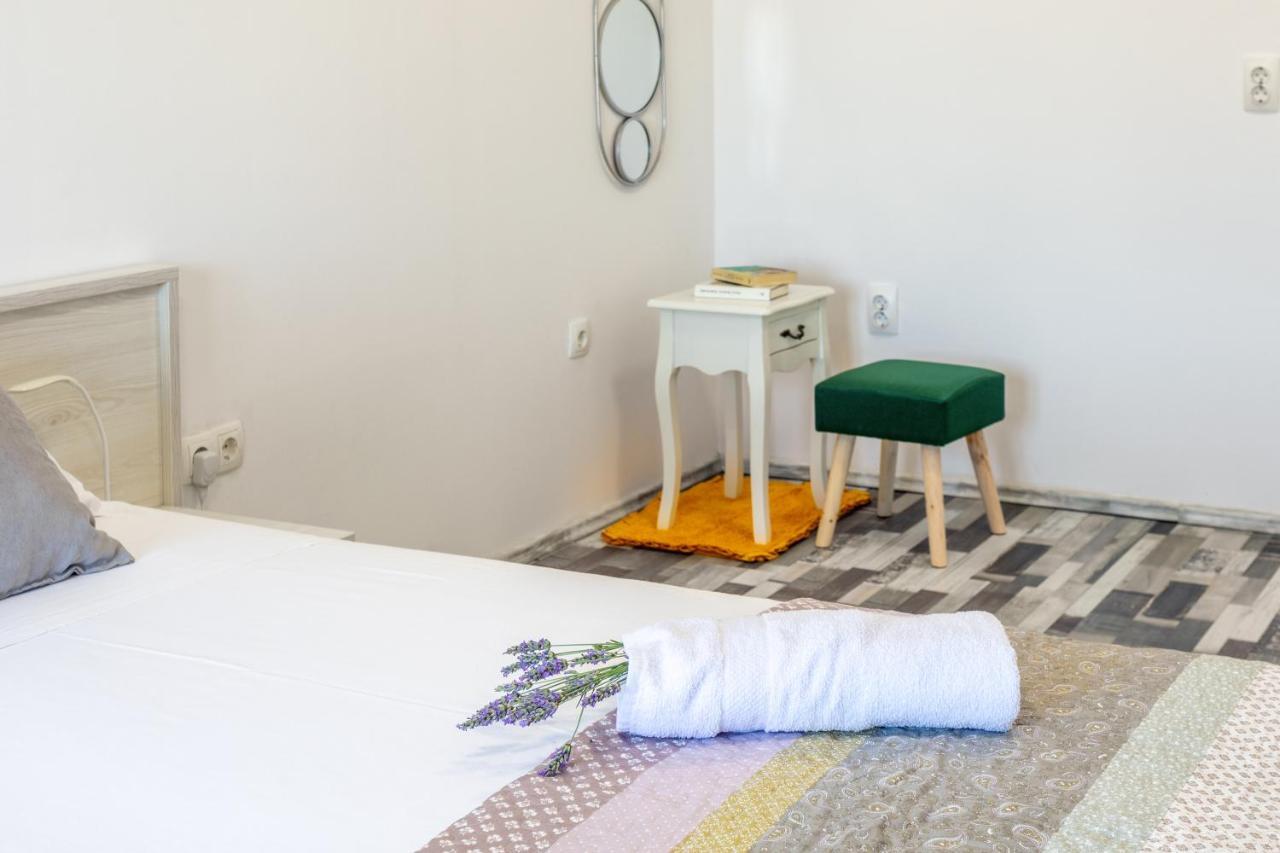 Apartments Luksa - Zf Hvar Hvar Town Luaran gambar