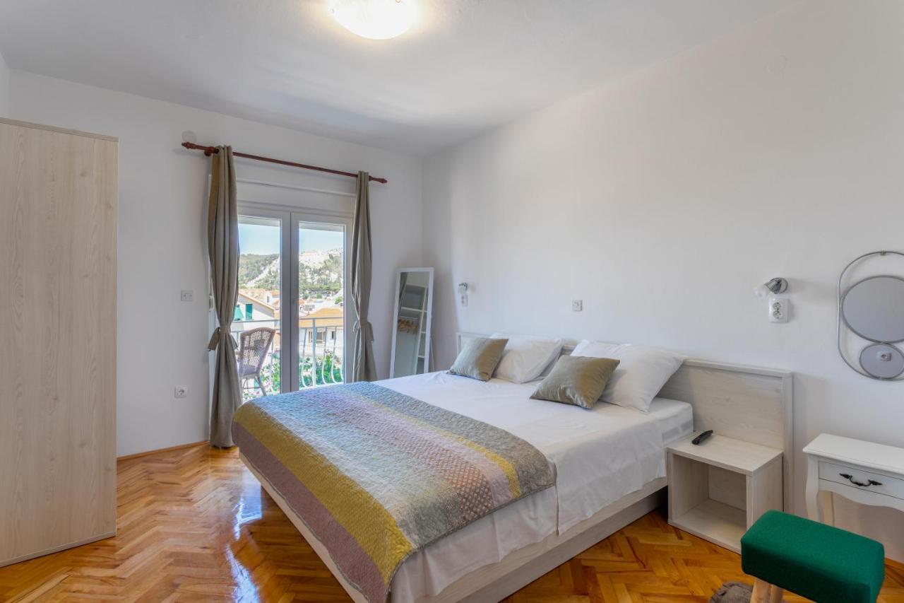 Apartments Luksa - Zf Hvar Hvar Town Luaran gambar