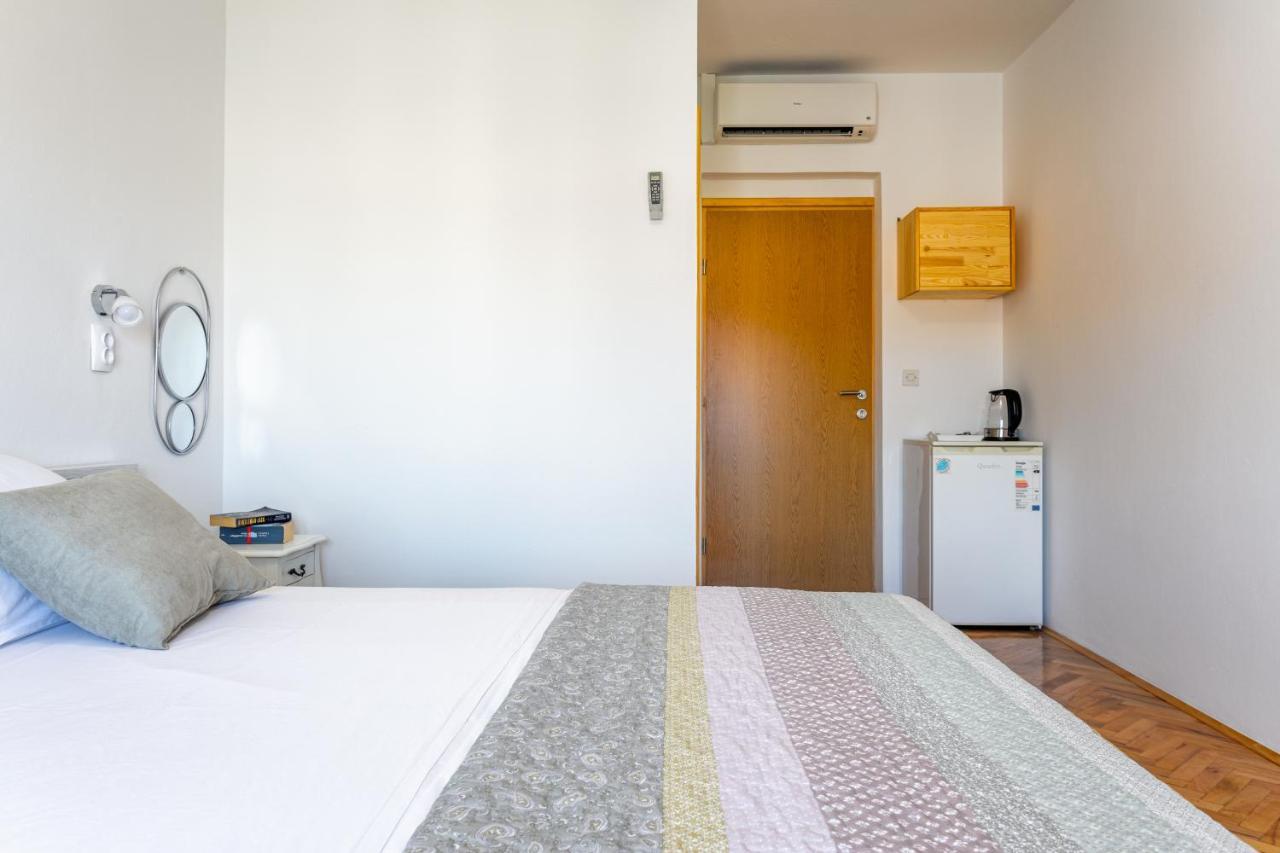 Apartments Luksa - Zf Hvar Hvar Town Luaran gambar