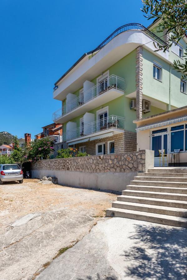 Apartments Luksa - Zf Hvar Hvar Town Luaran gambar