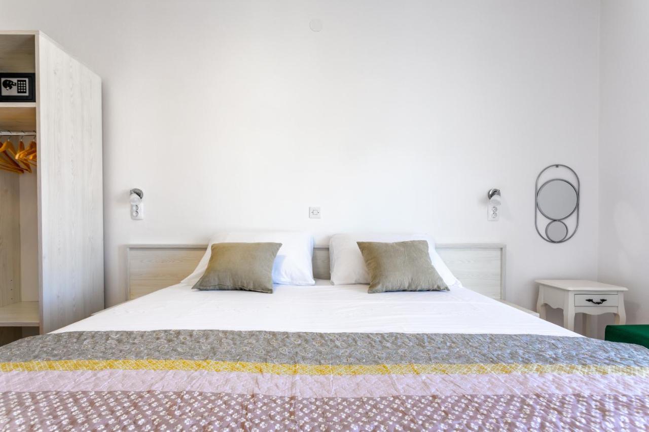 Apartments Luksa - Zf Hvar Hvar Town Luaran gambar